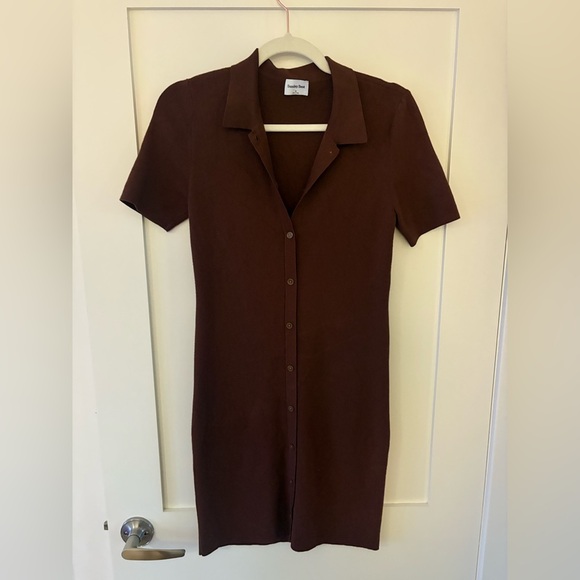 Sunday Best Aritzia | collared dress cognac brown stretch button front medium - Picture 2 of 10
